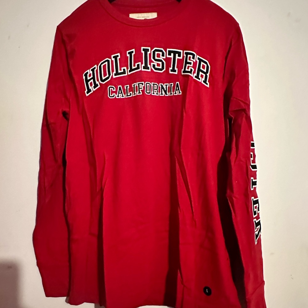 Hollister long sleeve t-shirt